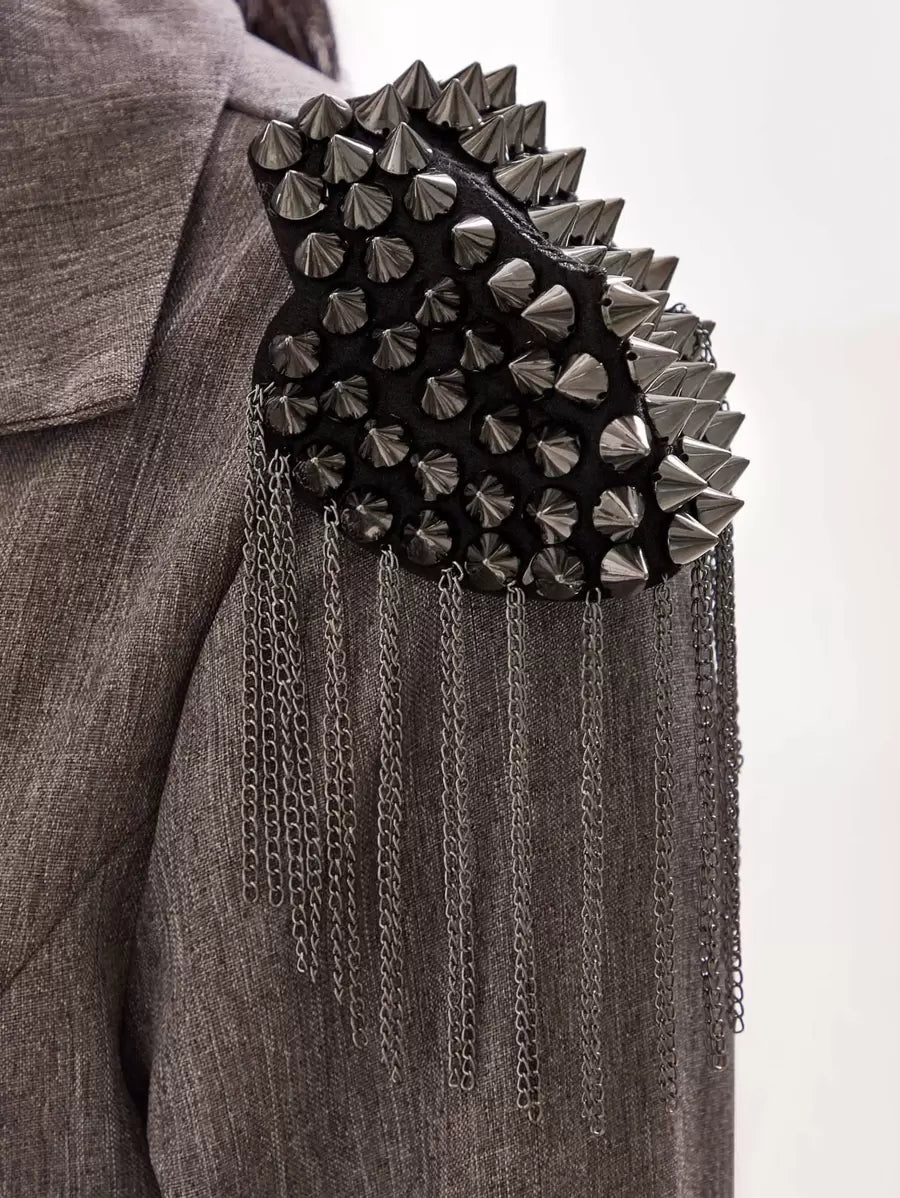 2pcs Studded Decor Tassel Charm Brooch