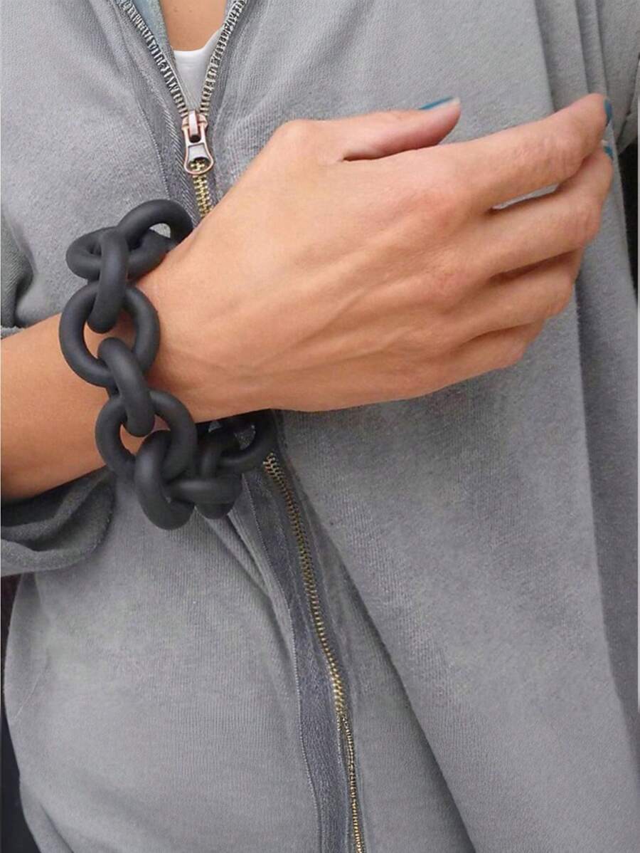 MARLIWOO 1pc Gothic Style Hollow Circular Bracelet, Vintage Niche Design, Fashion Punk Accessories