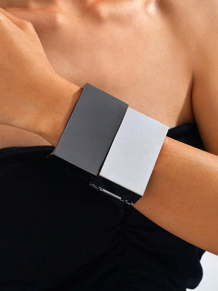 1pc Fashion Wide Square & Round Geometric Design Zinc Alloy Bangle, Exaggerated Abstract Vintage Luxury Minimalist Elegant High-End Lady, Suitable For Daily, Party, Friend Gathering, Romantic Travel, Street Style, Business Meeting